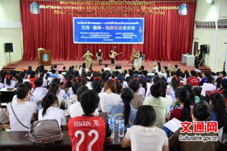 演出現(xiàn)場(chǎng)