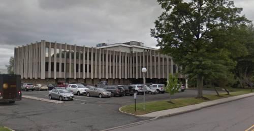 國土安全部開辦的UNNJ“虛假大學”外景