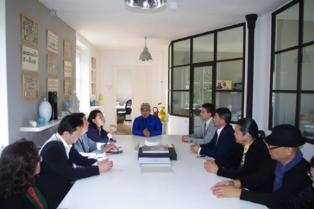 瓷器交流會現(xiàn)場（法國《歐洲時報》/方梓熙 攝）