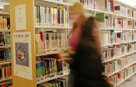 內(nèi)政部否認(rèn)用國(guó)際學(xué)生作為達(dá)成凈移民目標(biāo)的替罪羊。