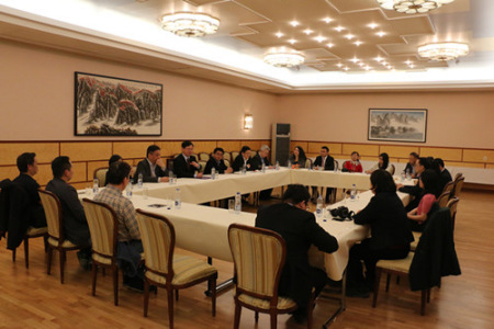 瑞典僑界座談會現(xiàn)場。(圖片來源：中國駐瑞典大使館)