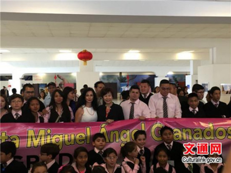 圖片展現(xiàn)場(chǎng)觀眾 圖片展現(xiàn)場(chǎng)觀眾