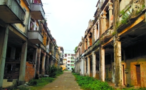 目前，還有數(shù)百個(gè)僑墟和古村落分布在臺(tái)山、開(kāi)平等地。