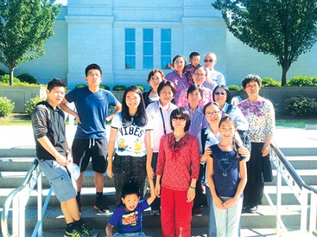 陳倩的孩子自幼在教會長大，她一直用福音真理教導(dǎo)孩子。 (本文圖片除署名外，皆為陳倩提供)