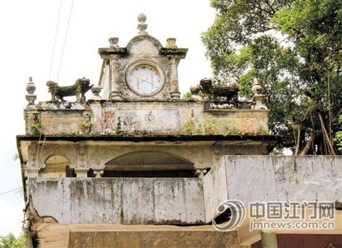 僑安會大樓中西合璧的風格，很容易給人留下深刻的印象。