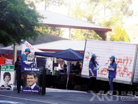 華人志愿者參與新州2015年的大選。（澳洲新快網(wǎng)）