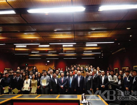 澳洲青年領(lǐng)袖研習(xí)論壇希望鼓勵(lì)更多年輕華人參政議政。（澳洲新快網(wǎng)）