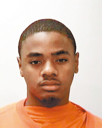 中央警察分局逮捕三名正搶劫三名女游客的非裔青年Lamar Fontenot。（舊金山警方提供）