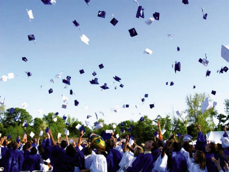 留學(xué)生平安順利完成學(xué)業(yè)是家庭和社會的共愿。（澳洲新快網(wǎng)）