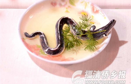 用食物裝點(diǎn)文武宴