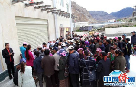 義診活動(dòng)現(xiàn)場(chǎng)(游照平 攝)