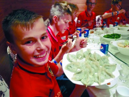 東北菜館大快朵頤(攝影記者 沈生)