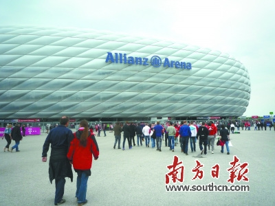 著名的安聯(lián)球場(chǎng)。