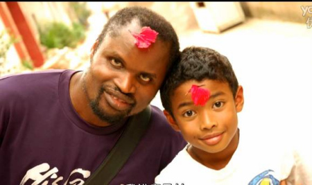 帶上孩子去麻風(fēng)村