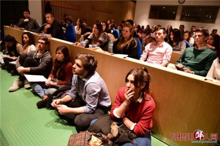 報告廳內(nèi)座無虛席。(阿根廷華人網(wǎng)/)