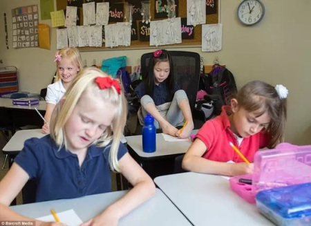 （世界華人網微信圖片）