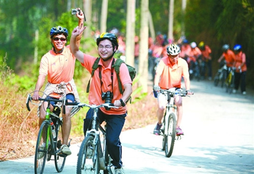 森林游受到佛山市民青睞。