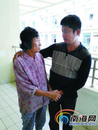 兒子渴望和同患尿毒癥的母親一起活下去。