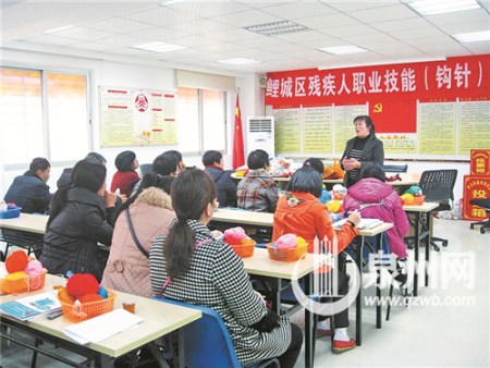 對(duì)殘疾人來(lái)說(shuō)，學(xué)一項(xiàng)技能是實(shí)現(xiàn)就業(yè)的重要途徑。(謝彬彬 供圖)