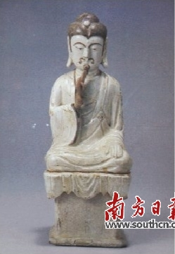 宋代潮州筆架山窯青花佛像。