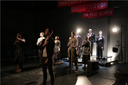 作者戲劇作品《霧托邦》的彩排現(xiàn)場(chǎng)。