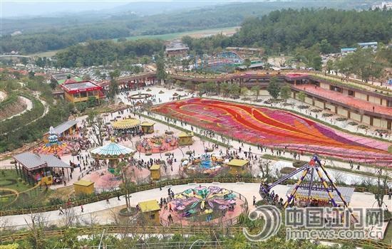 恩平花海歡樂世界人氣旺。