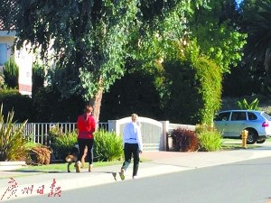 最近美國(guó)加州的房屋供應(yīng)量大幅下降。