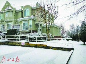 新春期間到加拿大考察投資買房的客戶大減。王荔玨攝