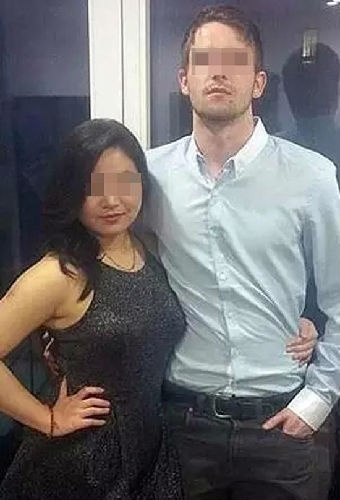 網(wǎng)絡(luò)上流傳的“畢習(xí)習(xí)”和其男友馬修斯的合影。