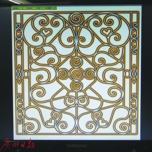 大象窗花：窗花用鋼鐵結(jié)構(gòu)構(gòu)成一只大象，卷曲的花紋就像大象的鼻子，大新路67號和69號都是采用大象花紋的窗花，這條路在清末民初有象牙加工行市，如今67號已被拆除。