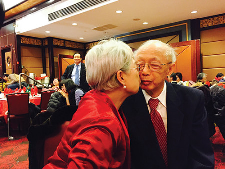 劉永光和劉毛淑卿夫婦。(美國《僑報》/ 林菁 攝)