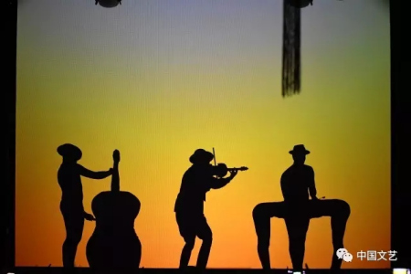 影子舞： 《舞動(dòng)匈牙利》 表演者：匈牙利Attraction（影子舞團(tuán)）