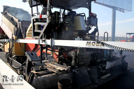 我國廢舊輪胎綜合利用技術(shù)在世界上處于領先位置，國際上的需求量很大