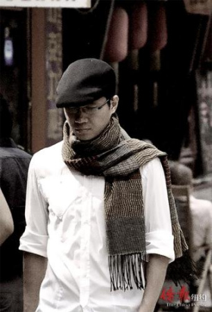 遭遇人生巨變時(shí)在北京街頭。