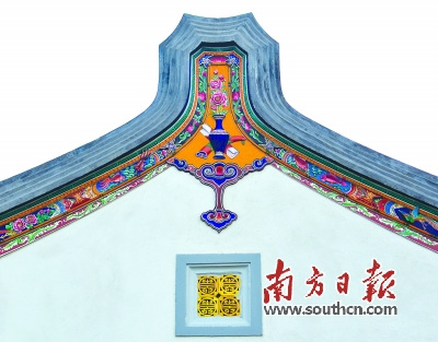 “大張屋”獨(dú)具特色的屋頂。 何森垚 攝