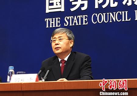 國務(wù)院新聞辦公室3月2日上午10點(diǎn)舉行新聞發(fā)布會(huì)，銀監(jiān)會(huì)主席郭樹清履新后首次亮相。 <a target='_blank'  >中新網(wǎng)</a>記者李雨昕攝