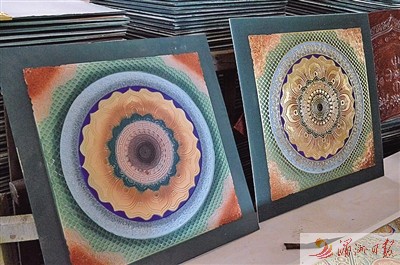 李氏彩繪技藝作品別具風(fēng)格。