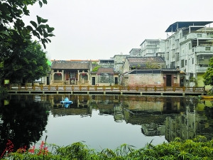 黃埔古村內(nèi)多處祠堂修葺一新。