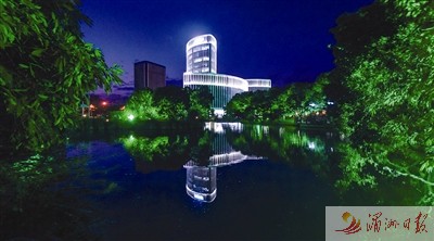 三棵樹廠區(qū)綠化。