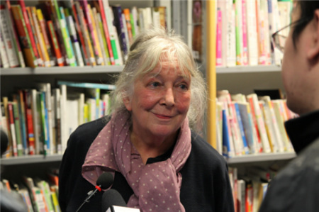 吳芳思女士接受采訪