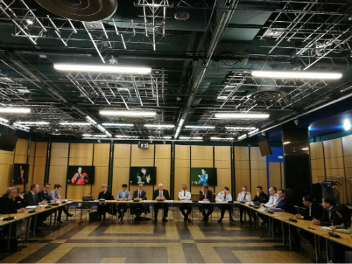 座談會(huì)現(xiàn)場(chǎng)。(《歐洲時(shí)報(bào)》/孔帆 攝)