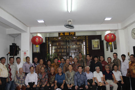 雅加達(dá)朱氏宗祠舉行祭祖典禮。(印度尼西亞《商報》資料圖)