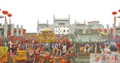 祈福大典現(xiàn)場 王雪玉 攝 祈福大典現(xiàn)場 王雪玉 攝