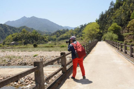 攝影愛好者拍好山好水好風景。