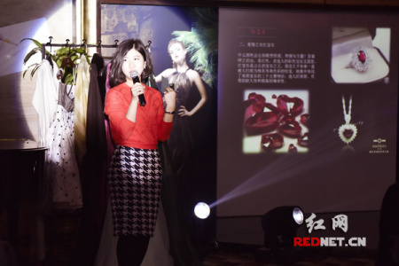 海歸張西貝和她的彩度珠寶，她的創(chuàng)業(yè)夢想是顛覆傳統(tǒng)珠寶購買模式。