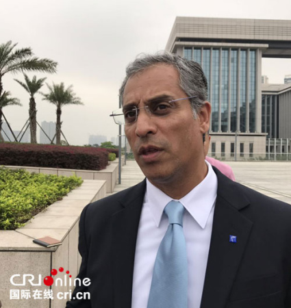 喬伊•帕澤接受本臺(tái)記者采訪。