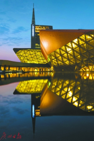 開業(yè)7年的廣州大劇院票房收入占比達60%，已連續(xù)6年實現(xiàn)收支平衡，2015年、2016年經(jīng)營收入均突破億元，成為國內(nèi)劇院的市場化樣本。