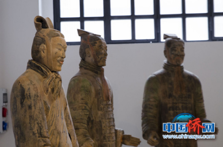 展品展示。(意大利米蘭龍甲教育供圖) 