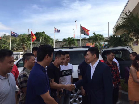 薛大使接見(jiàn)巴新華僑華人代表。（巴新華助中心供圖）