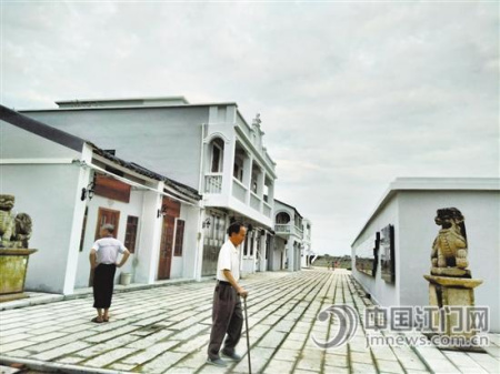 ?？诓捍a頭附近的街道。